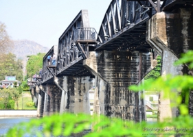 อีกมุมหนึ่ง "สะพานข้ามแม่น้ำแคว จ.กาญจนบุรี "