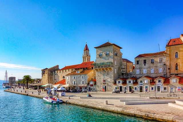 trogir-gf0fce06ed_640.jpg