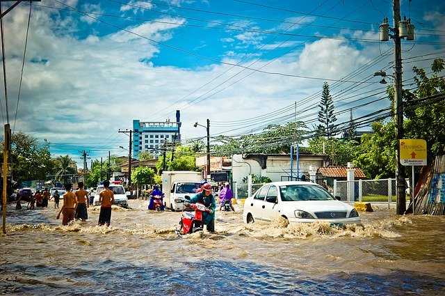 flood-g47101b93b_640.jpg