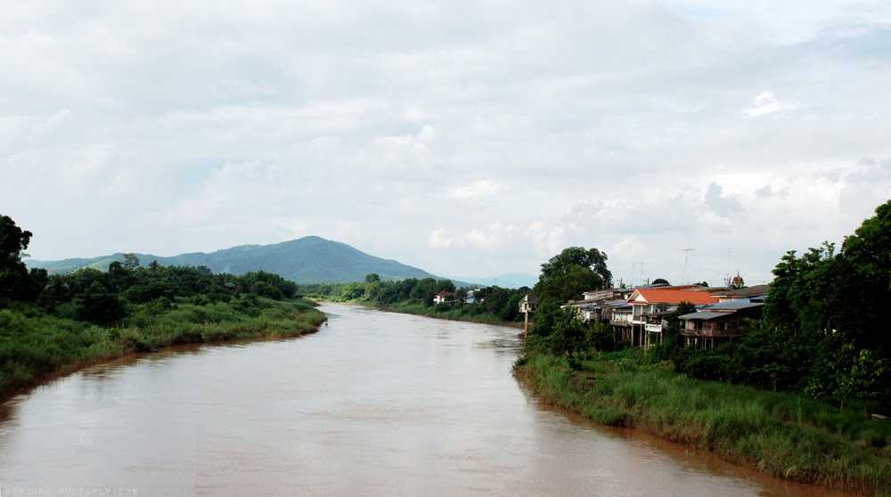 แม่น้ำยม ศรีสัชนาลัย สุโขทัย.jpg