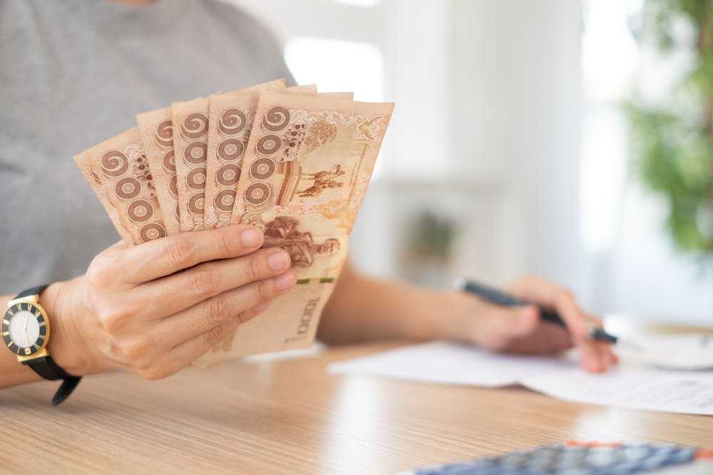 get-to-know-income-compensation-insurance.jpg
