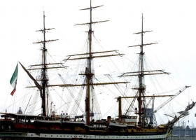 Ships Sailing Best Wallpapers 3