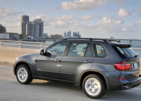 BMW X5 Widescreen Wallpapers 29