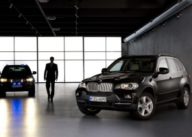 BMW X5 Widescreen Wallpapers 11