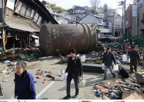 สามเดือนหลังจากแผ่นดินไหวที่ญี่ปุ่น
