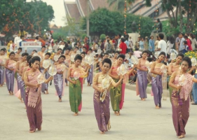 ประเพณีและวัฒนธรรมไทย 2