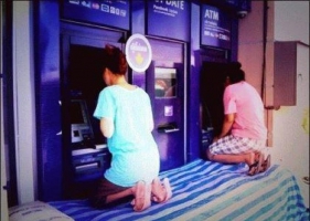 มารยาทในการกด ATM ที่ควรรู้